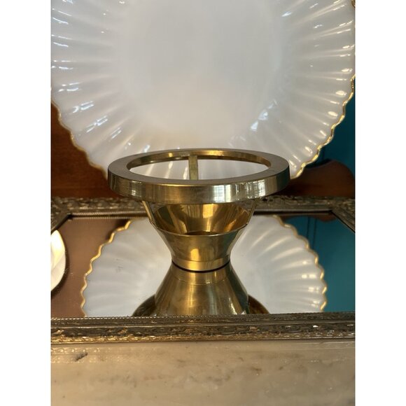 Vintage Solid Brass Circular Tea Light Candle Light Holder 1995 Ambrosia - Picture 1 of 8